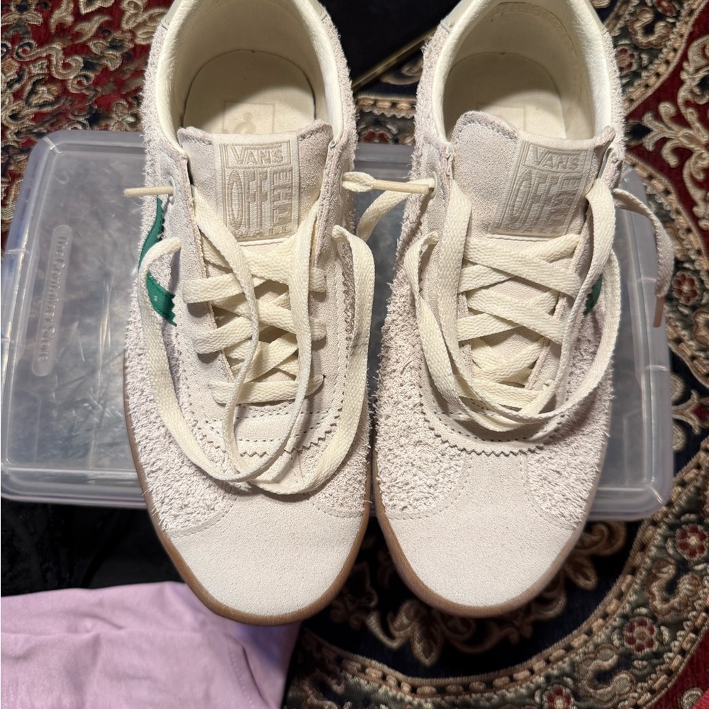 Vans White and Green Textured Sneakers